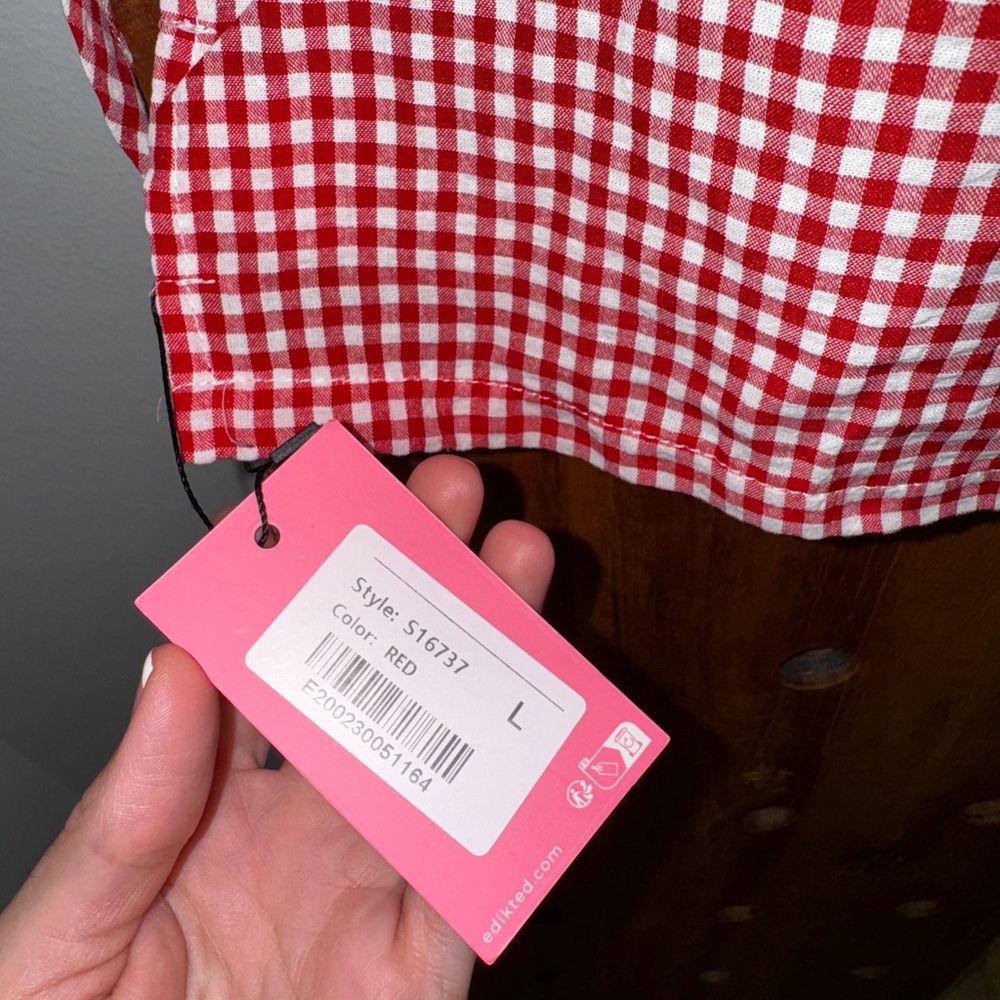 Edikted Charmaine Open Back Gingham Top in Red - Picture 11 of 11